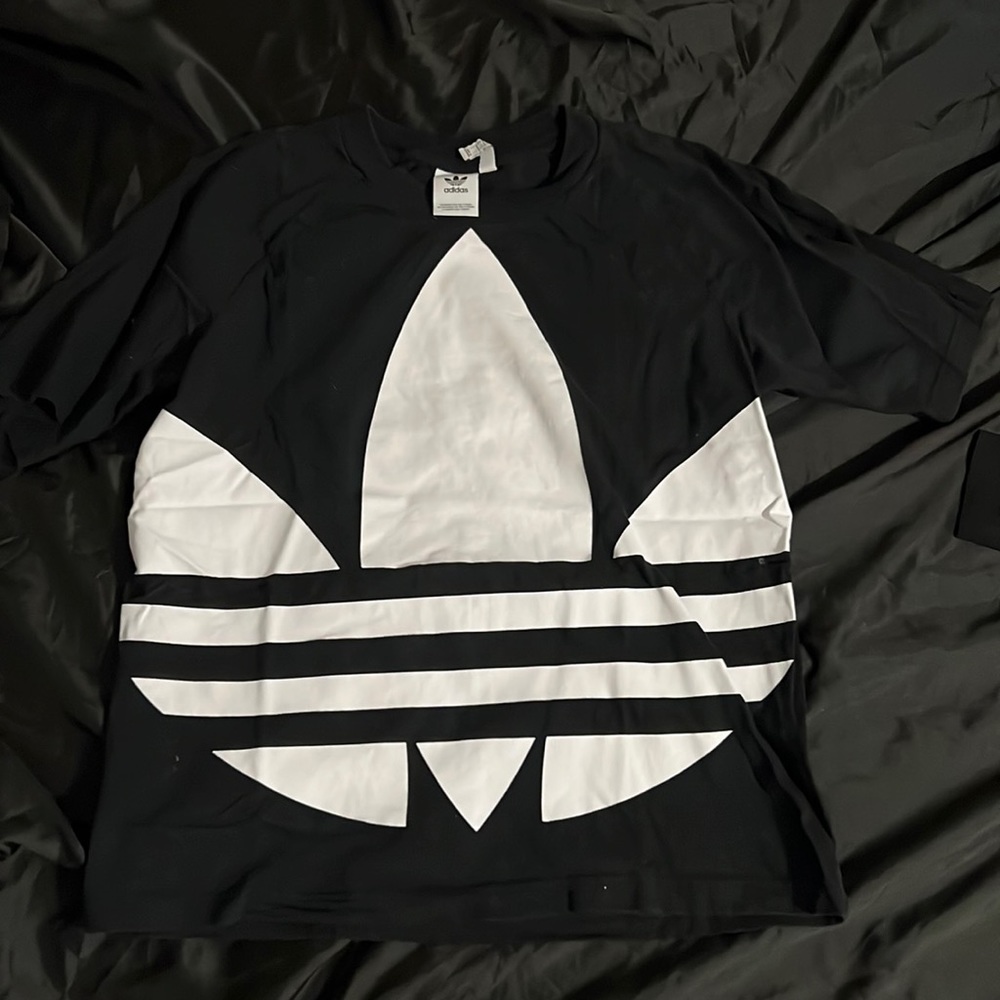 High Quality Adidas Tee Men’s L